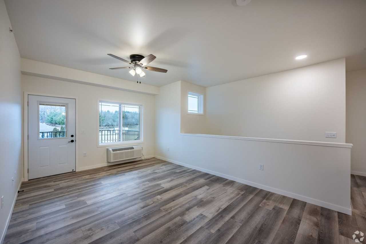 2003 11th Ave E - Photo 6 of 22