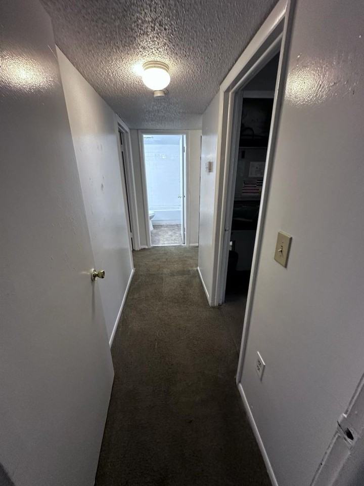 400 Banyon Tree Cir - Photo 7 of 18