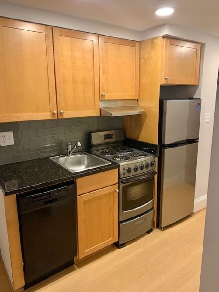 The Preston - Photo 3 of 24