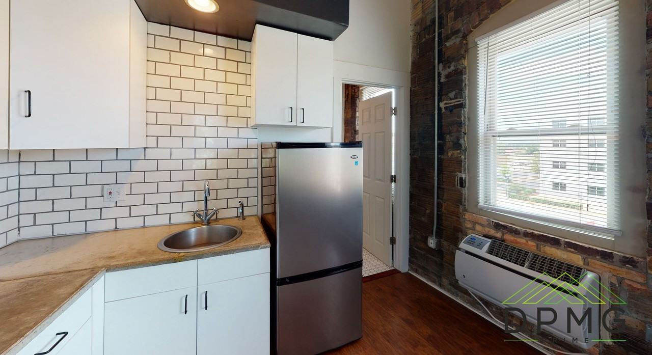 108 108 S Hosmer - 42 #42 - Photo 4 of 13