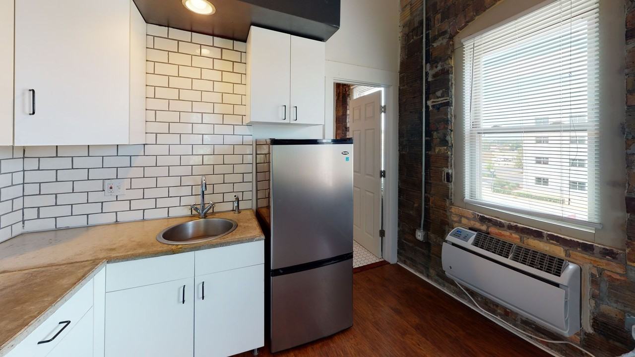 108 108 S Hosmer - 43 #43 - Photo 4 of 15