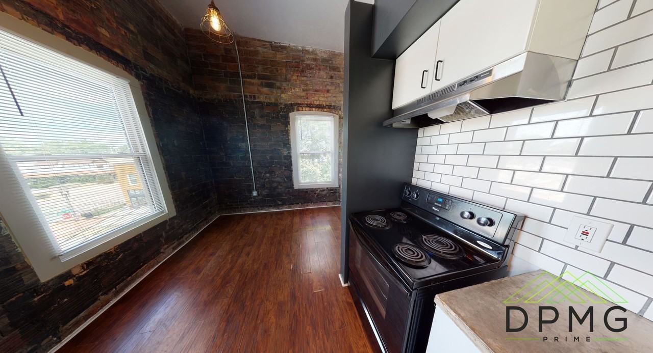 108 108 S Hosmer - 43 #43 - Photo 5 of 15