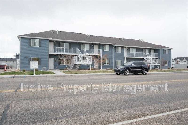 1389 Northfield Rd #1 - Photo 3 of 20