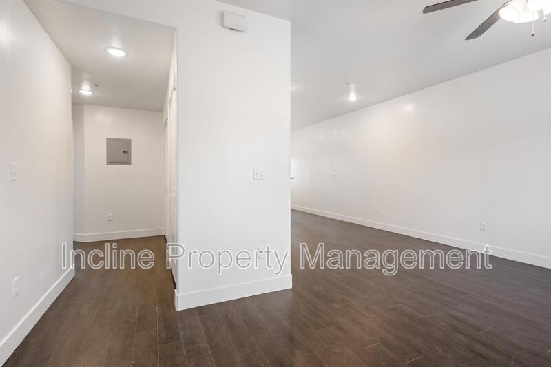 1389 Northfield Rd #1 - Photo 4 of 20