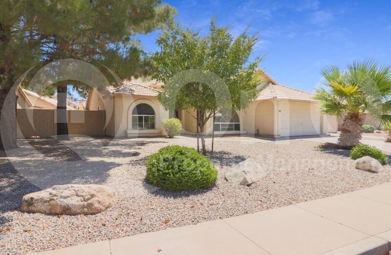 1137 N Pheasant Dr - Photo 2 of 21