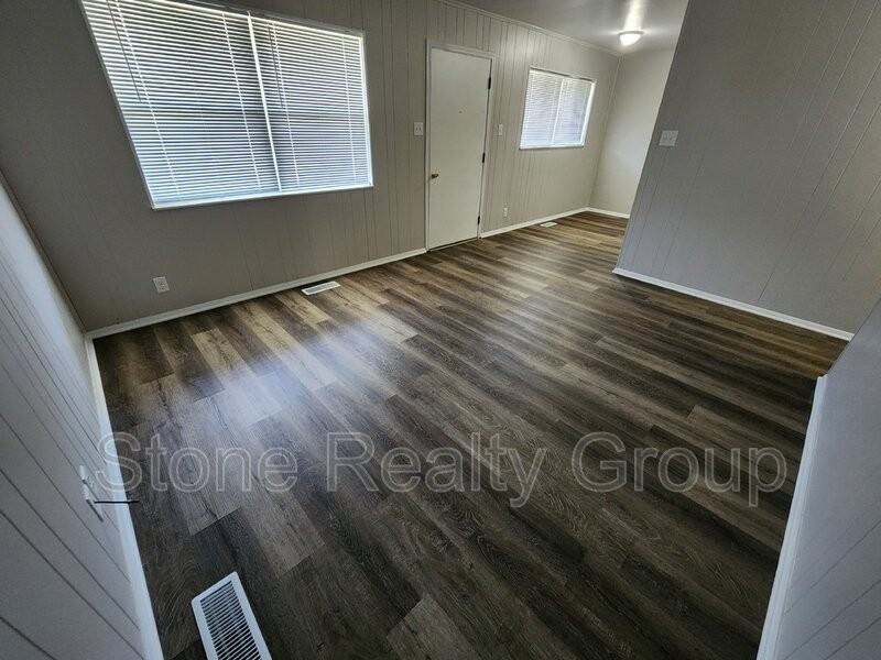 676 Delaware Ave #28 - Photo 2 of 10