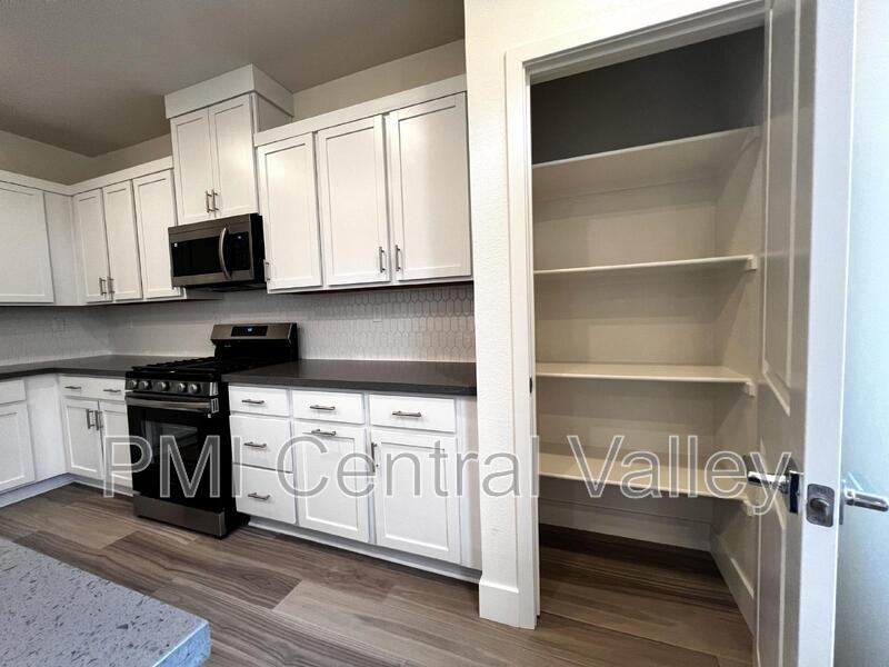 3275 Hayduke St - Photo 5 of 26