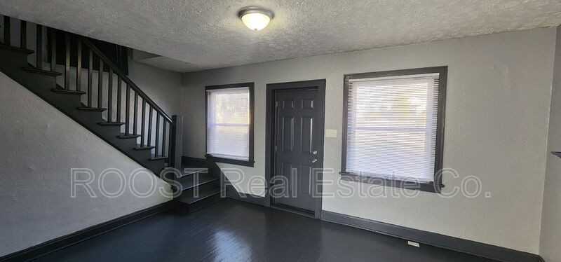 2065 E 5th Ave - Photo 3 of 10