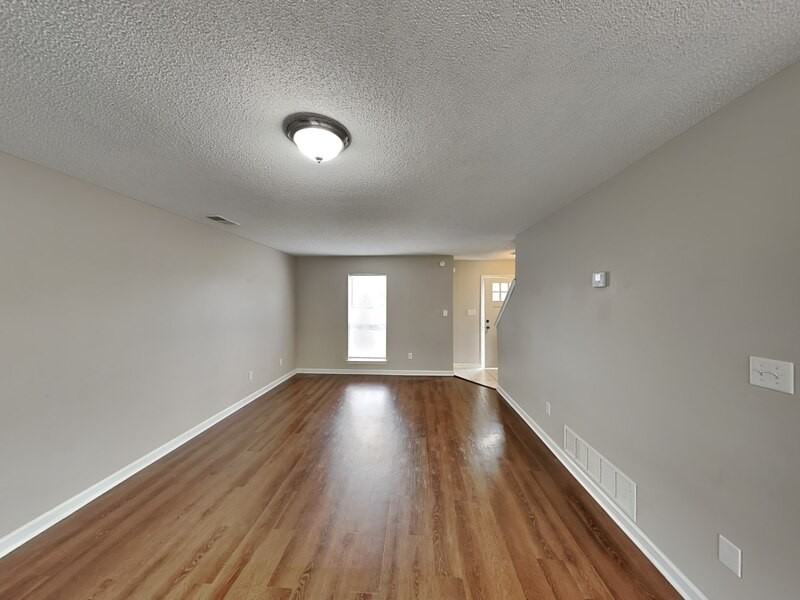 5657 Wolf Pack Dr - Photo 4 of 25