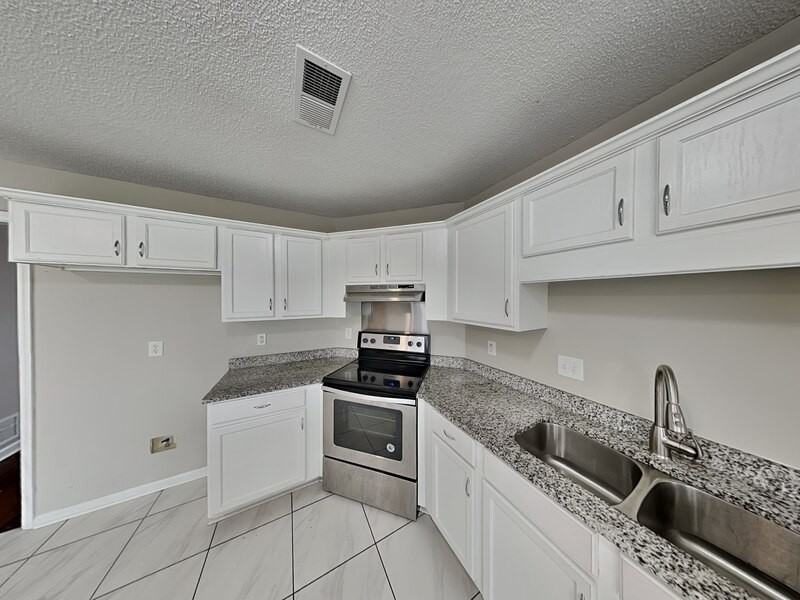 5657 Wolf Pack Dr - Photo 6 of 25