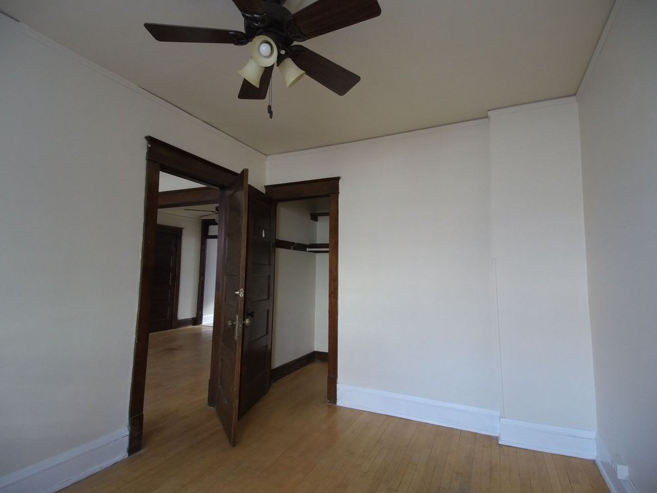 Saxony Manor - Photo 5 of 24