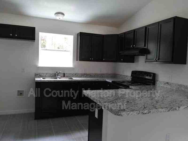 5933 Nw 59th Ct - Photo 2 of 9