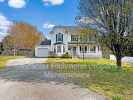 featured image of 800 Kiefer Field Ct