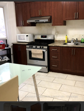 524 Bathurst Street #3rd Floor - Photo 2 of 7