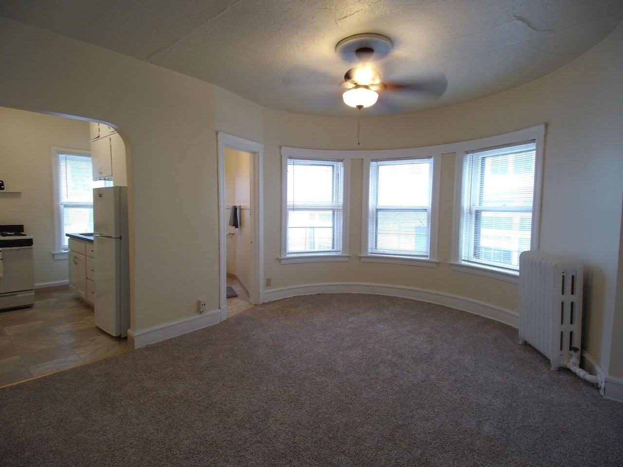 Colleen Anne - Photo 4 of 9