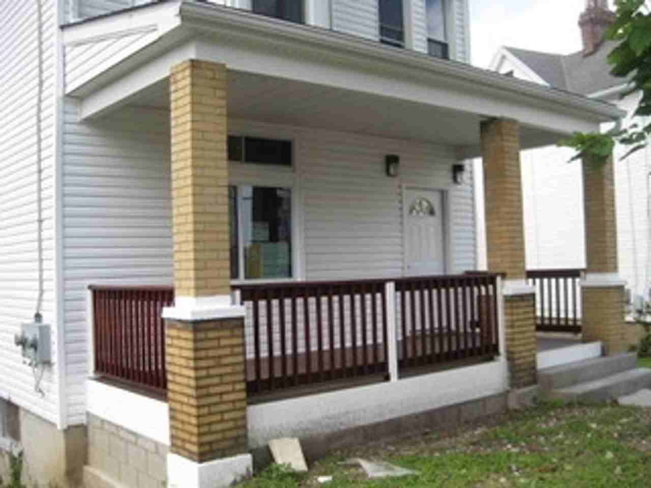 736 Clarissa Street - Photo 2 of 11