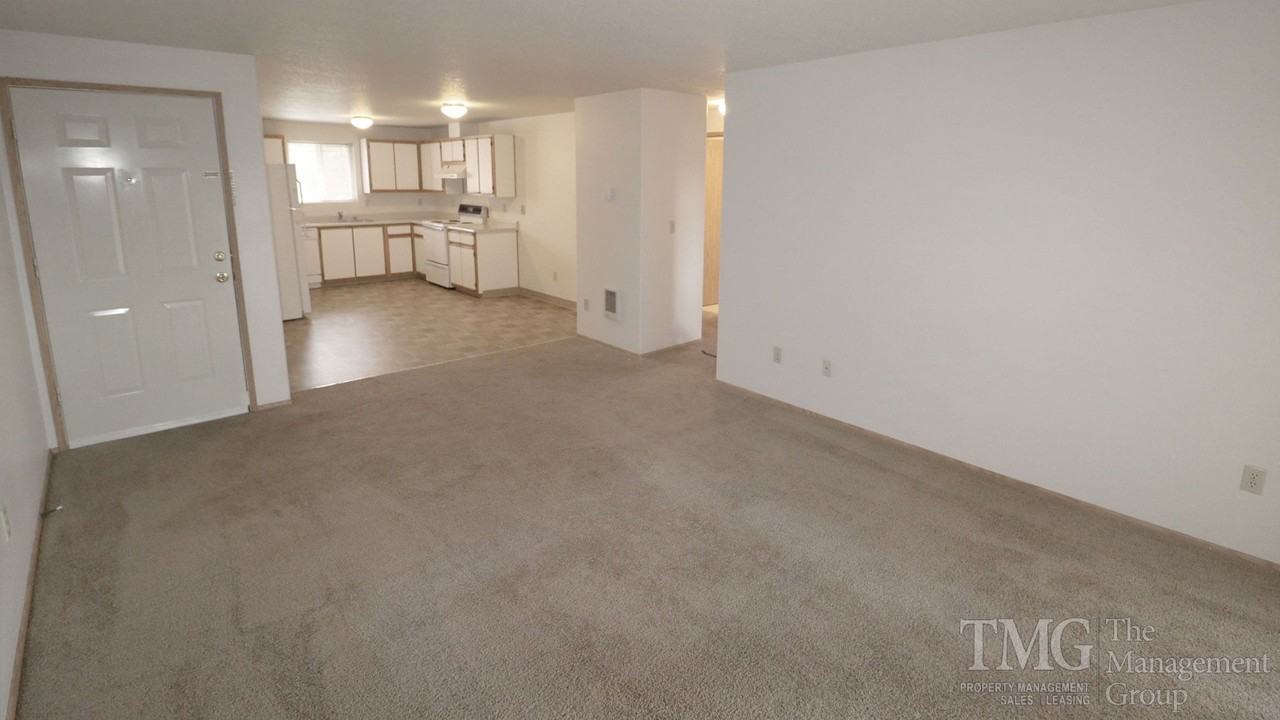 Private, Comfortable and a Great Value! Includes Covered Parking! - Photo 3 of 8