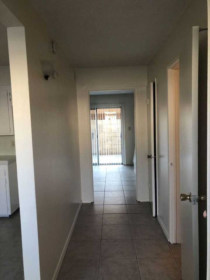 1811 Lacey St #19 - Photo 5 of 15