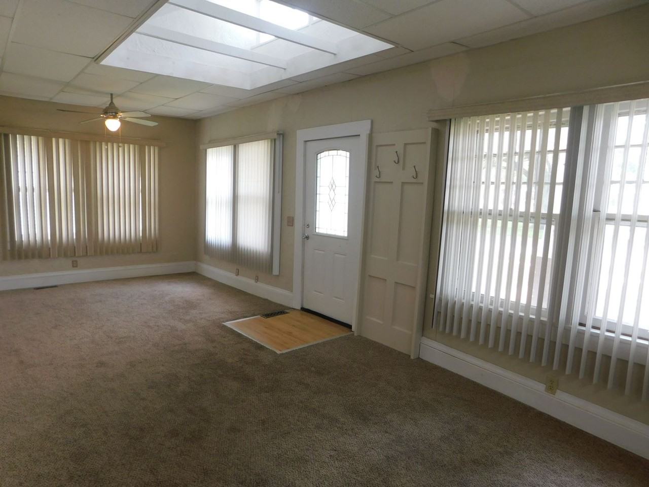 1014 W 2nd Ave - Photo 3 of 14