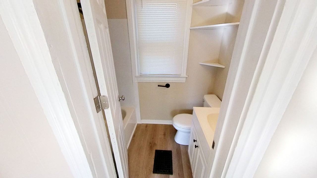 279 Pearl St - Photo 7 of 21