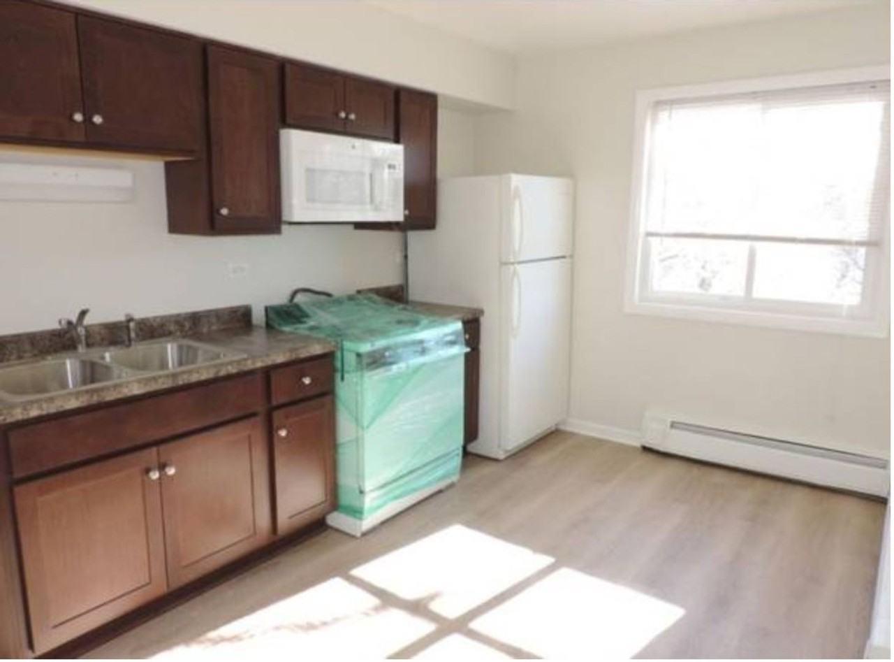 290 - *1507-25 Howard Street Bldg* - Photo 4 of 9