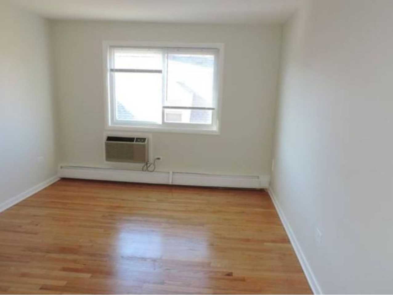 290 - *1507-25 Howard Street Bldg* - Photo 6 of 9