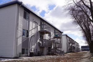 featured image of 3000 S Mayfair Dr