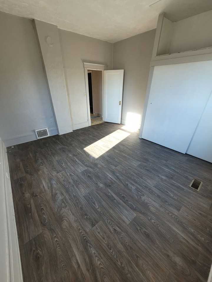 1206 Milwaukee St - Photo 3 of 6