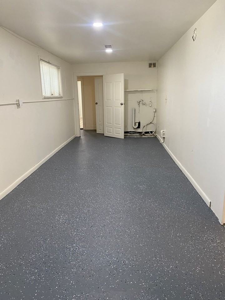 866 S 900 W - Photo 3 of 19