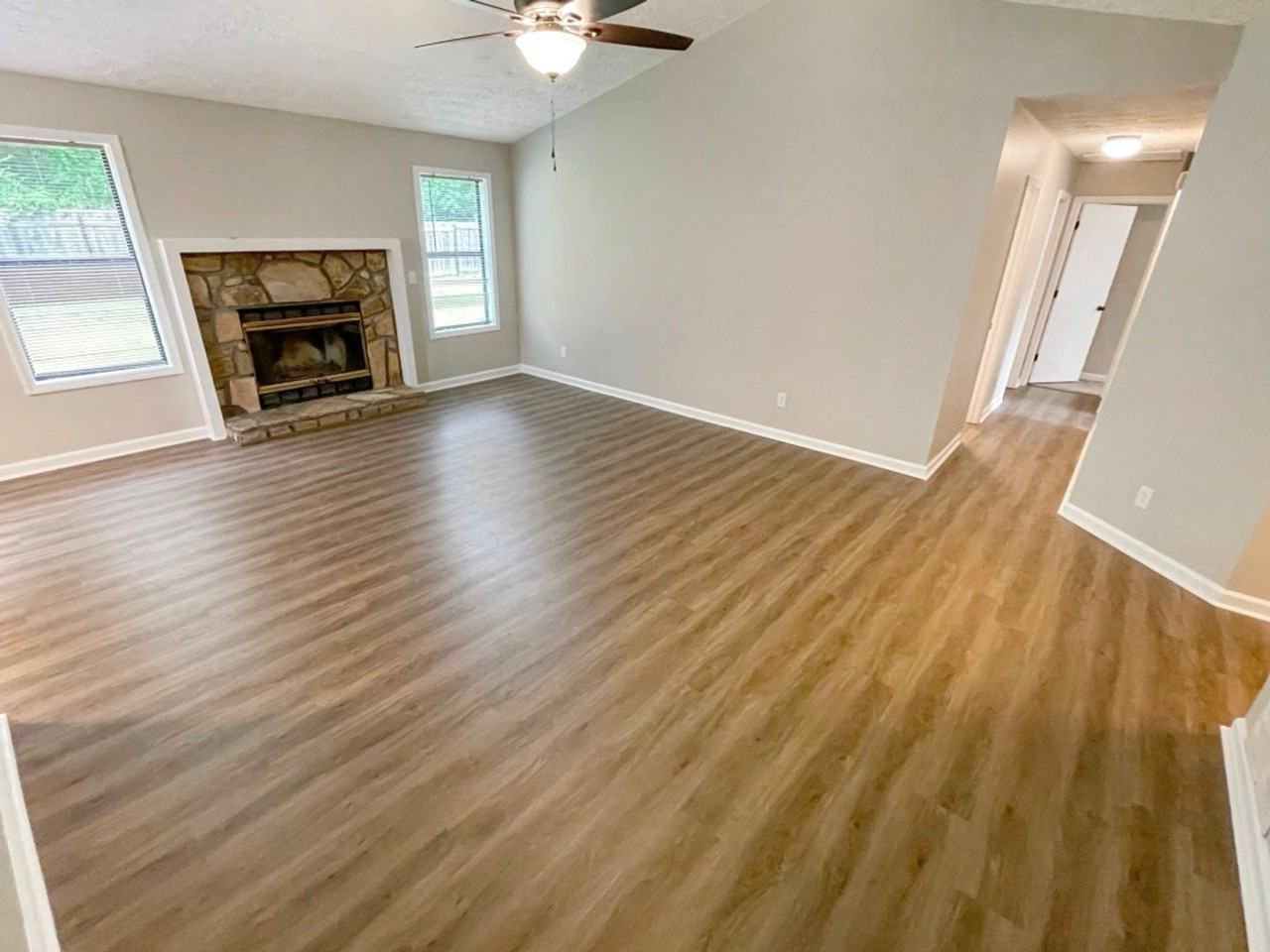 4800 Chasebrook Dr - Photo 6 of 28
