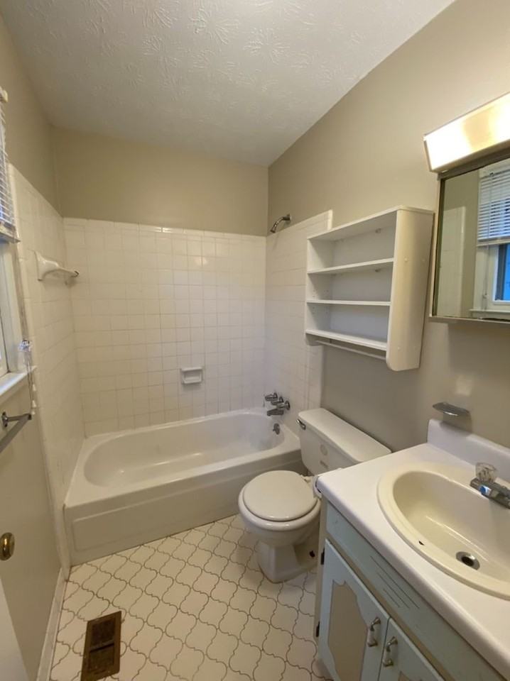 1329 Montevallo Rd - Photo 7 of 10