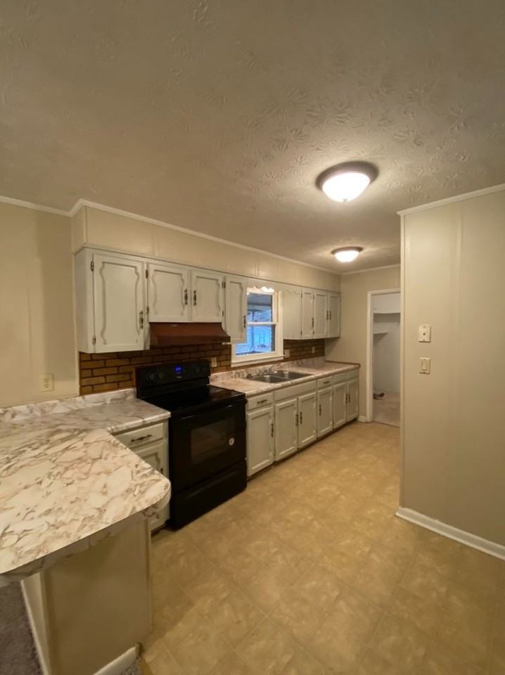 1329 Montevallo Rd - Photo 4 of 10
