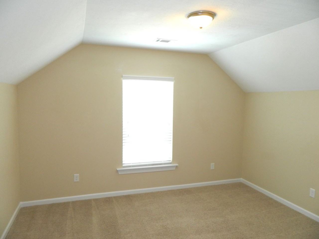 835 Williford Run Dr - Photo 3 of 38