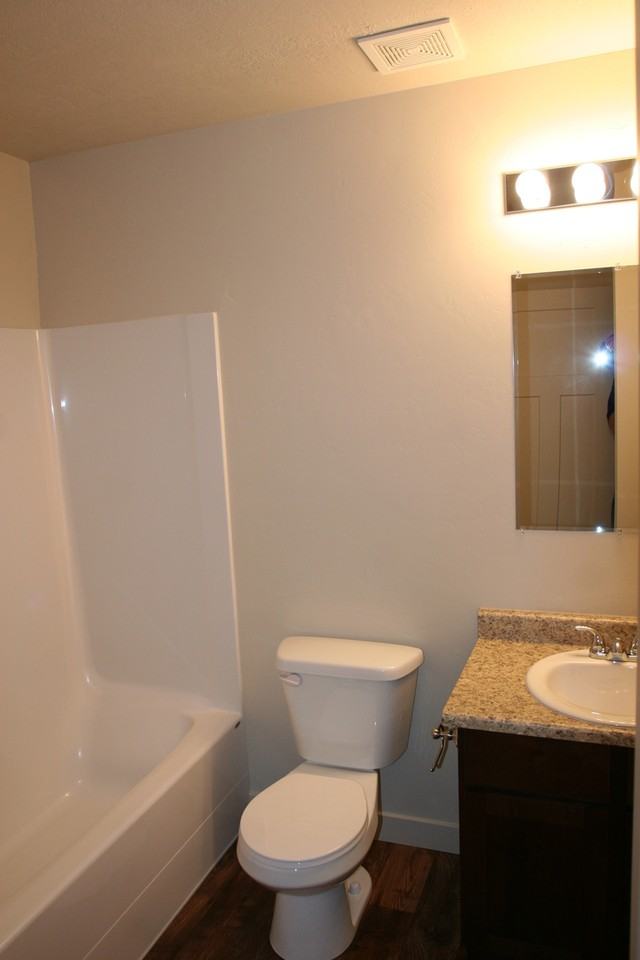 215 N 680 E - Photo 7 of 10