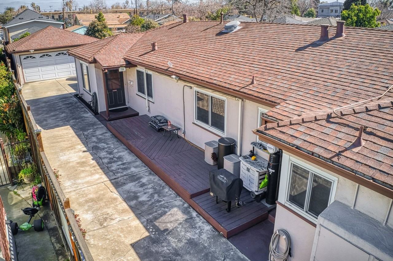 756 Palm St - Photo 2 of 24