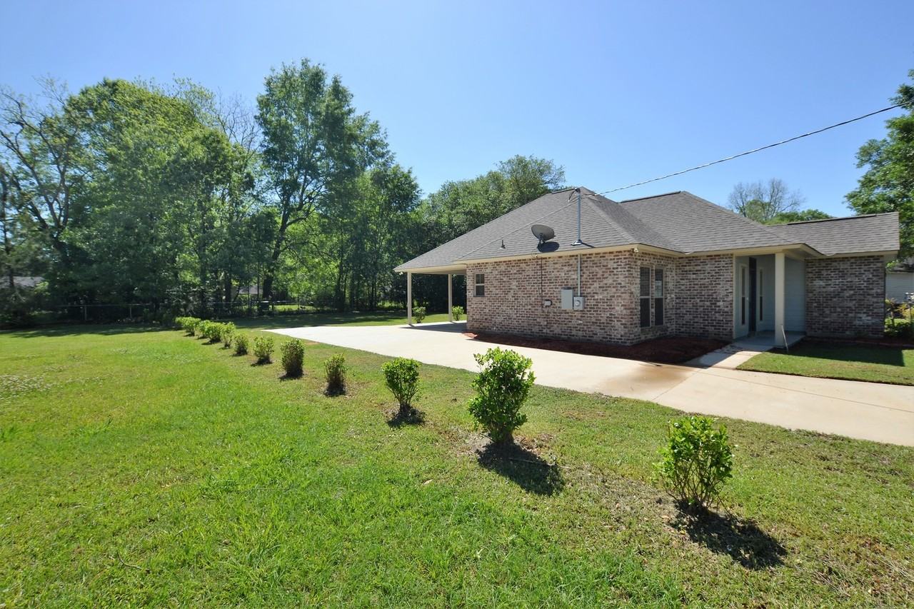 4836 Rollins Rd - Photo 5 of 29