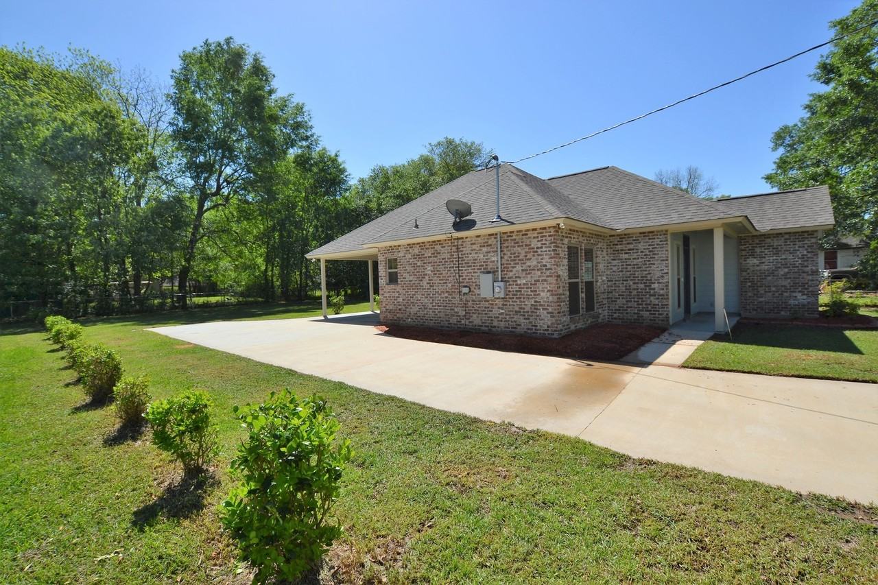 4836 Rollins Rd - Photo 6 of 29