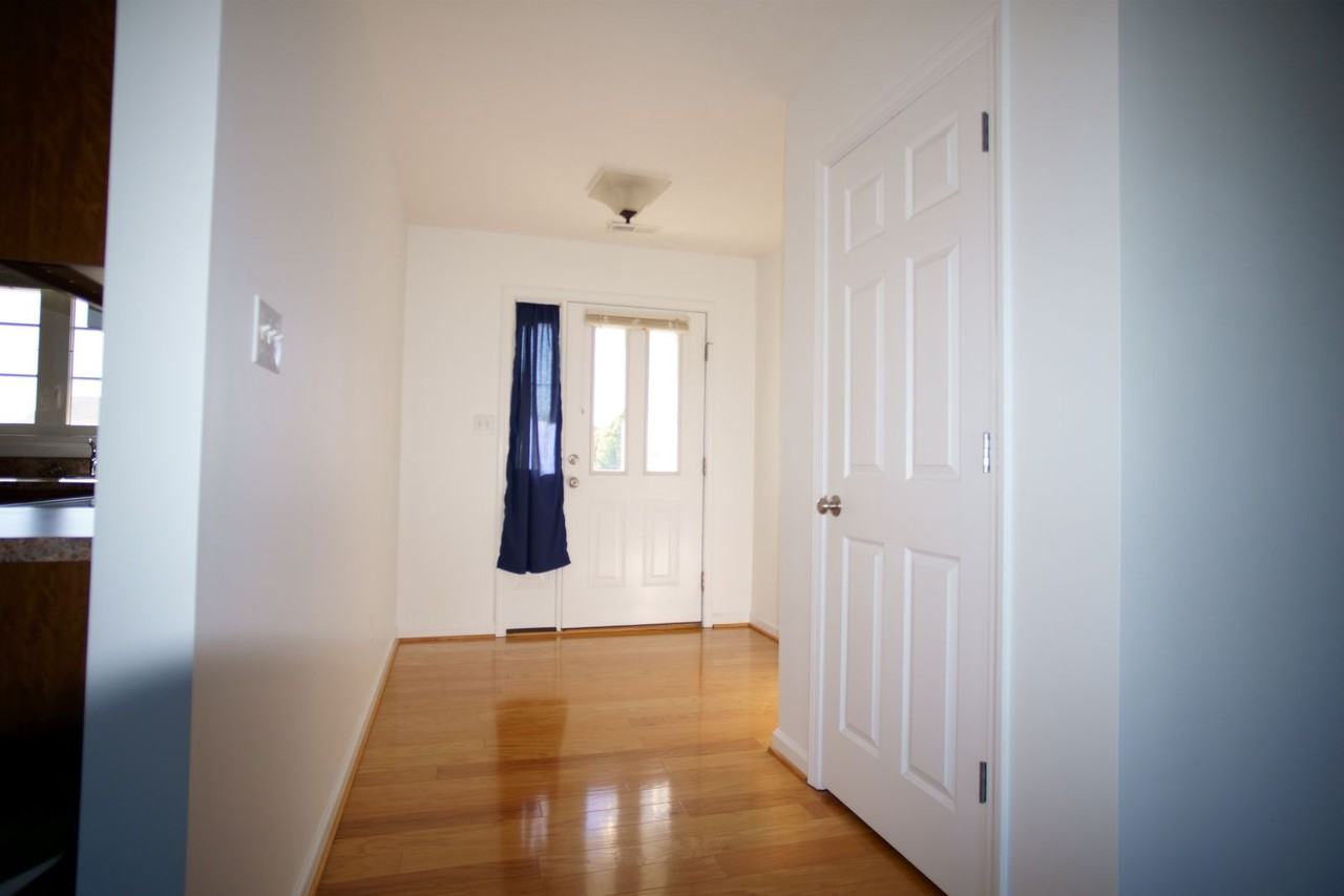 175 Kays Dr - Photo 2 of 18