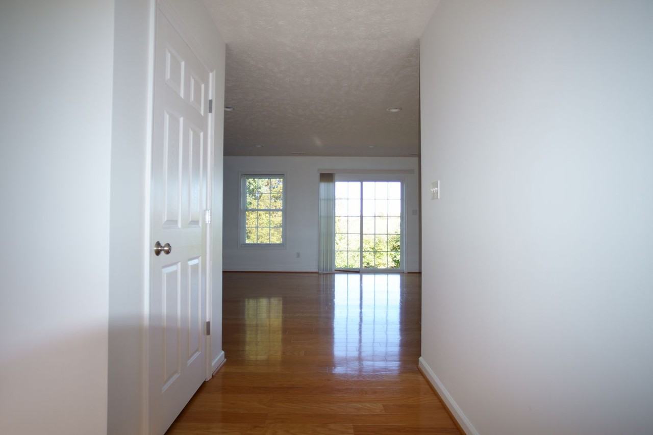 175 Kays Dr - Photo 3 of 18