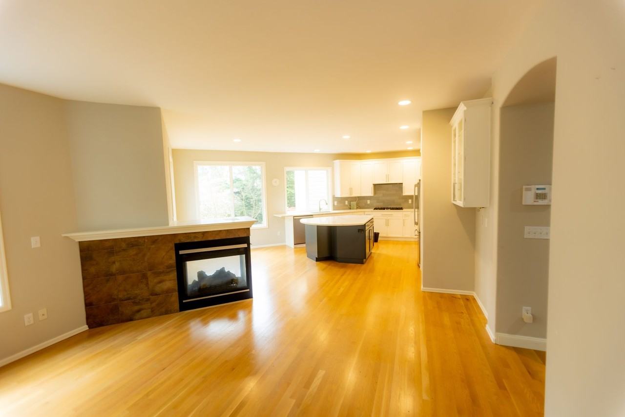990 Big Tree Dr Nw - Photo 2 of 19