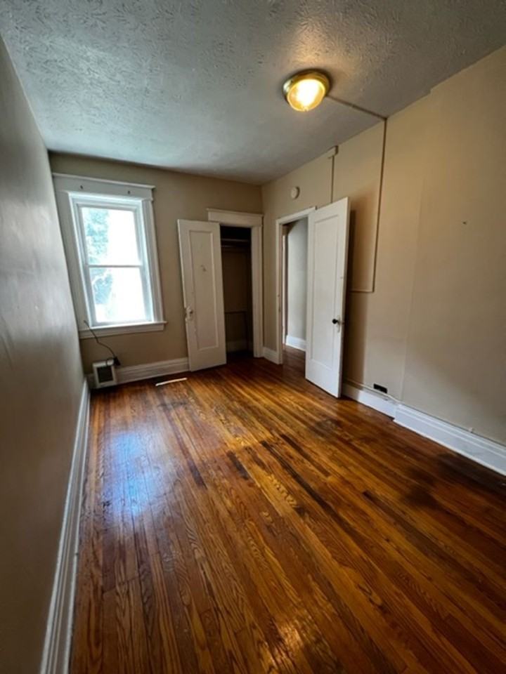 701-703 Park Ave - Photo 6 of 45