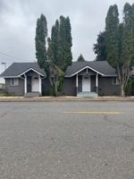 featured image of 163 E Grant St