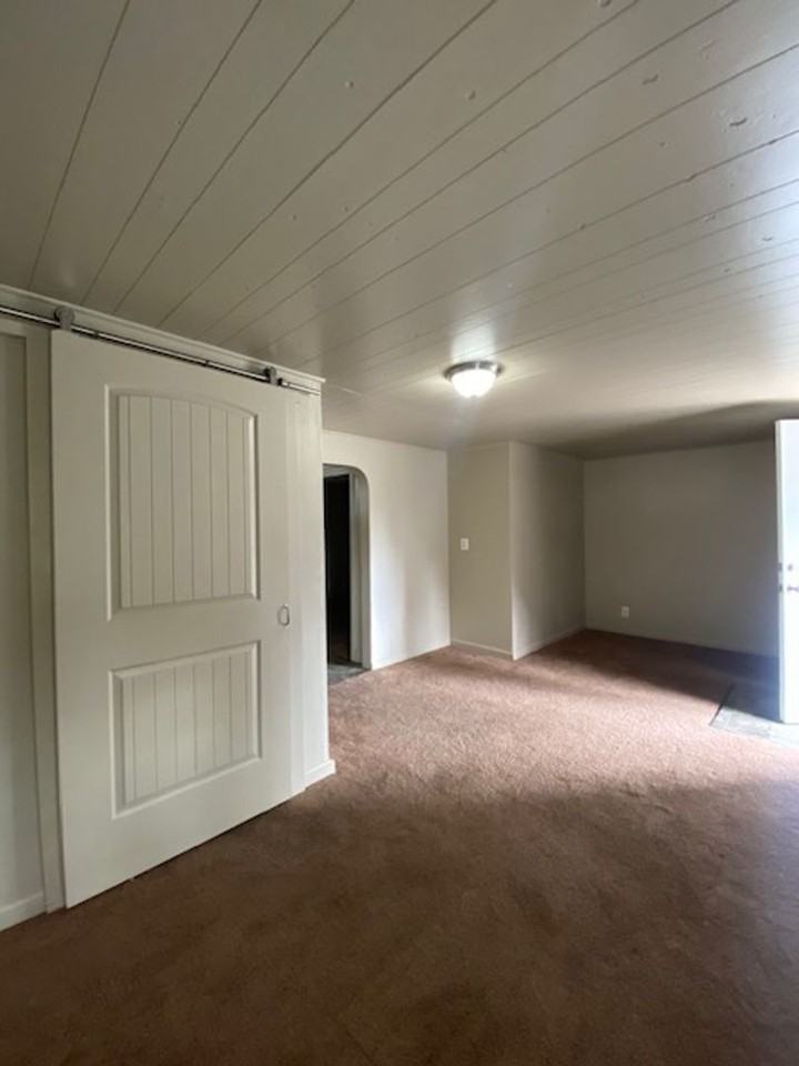 163 E Grant St - Photo 5 of 10