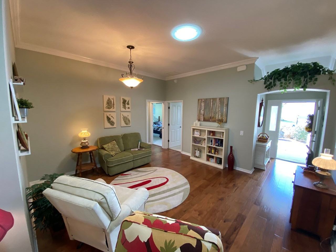 1135 Barker Way - Photo 3 of 43