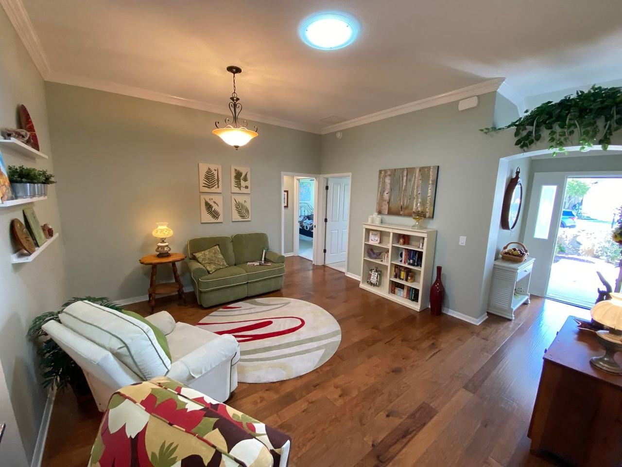 1135 Barker Way - Photo 4 of 43