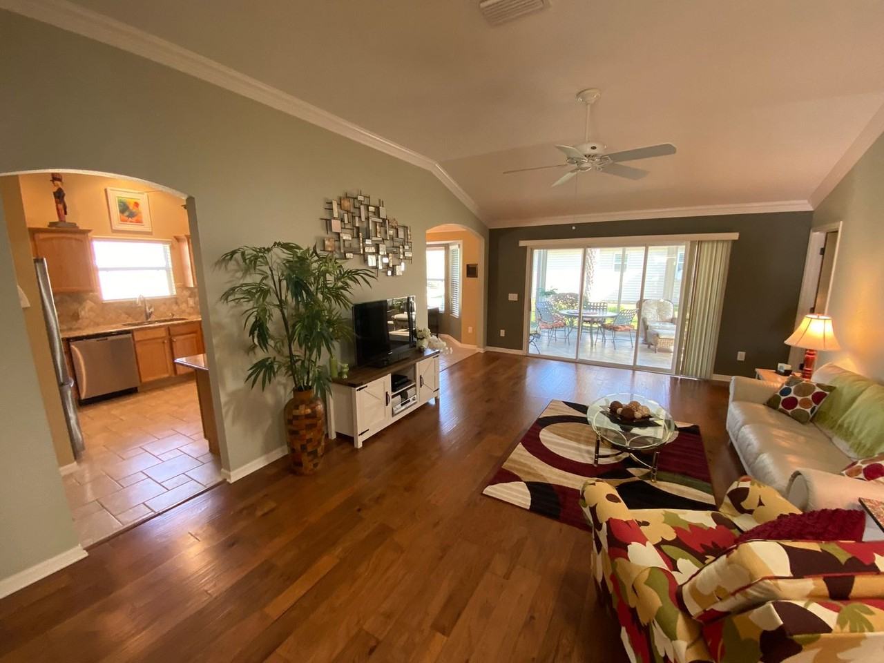 1135 Barker Way - Photo 6 of 43