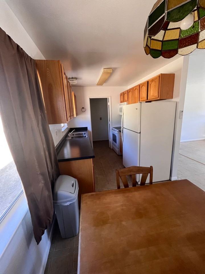10337 Stockton St - Photo 2 of 11