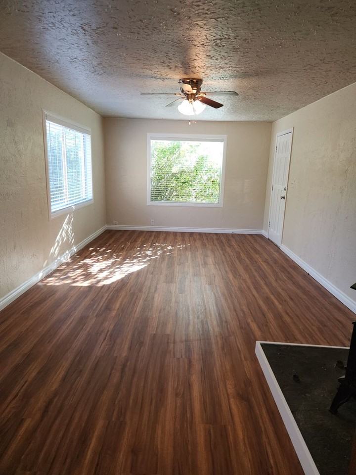 1250 Fern Lane - Photo 4 of 24