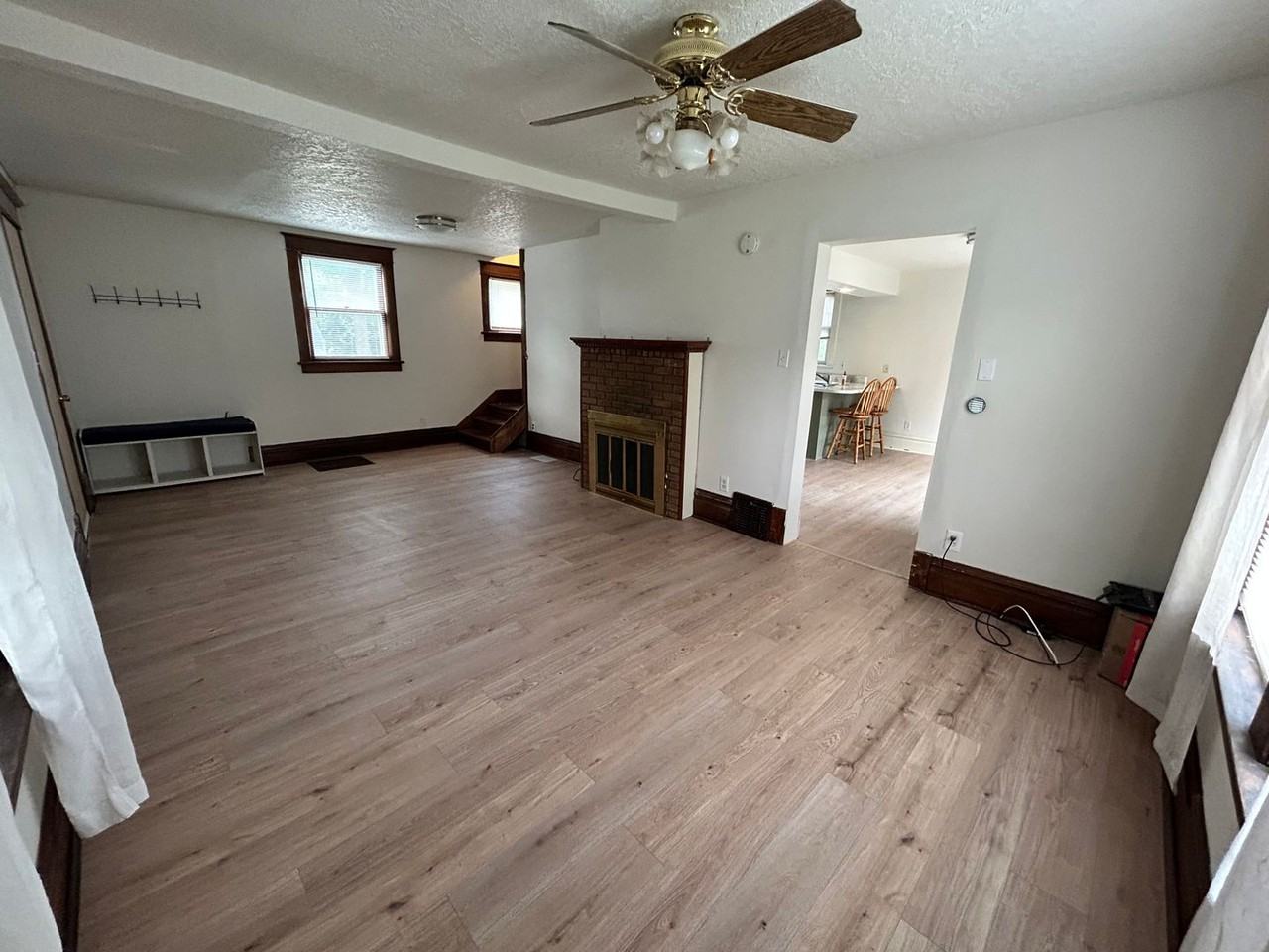 2204 Franklin Street - Photo 2 of 8