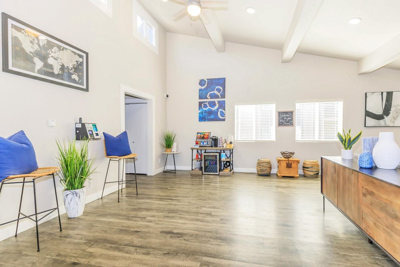 Sedona Ridge Apartments - Photo 2 of 12